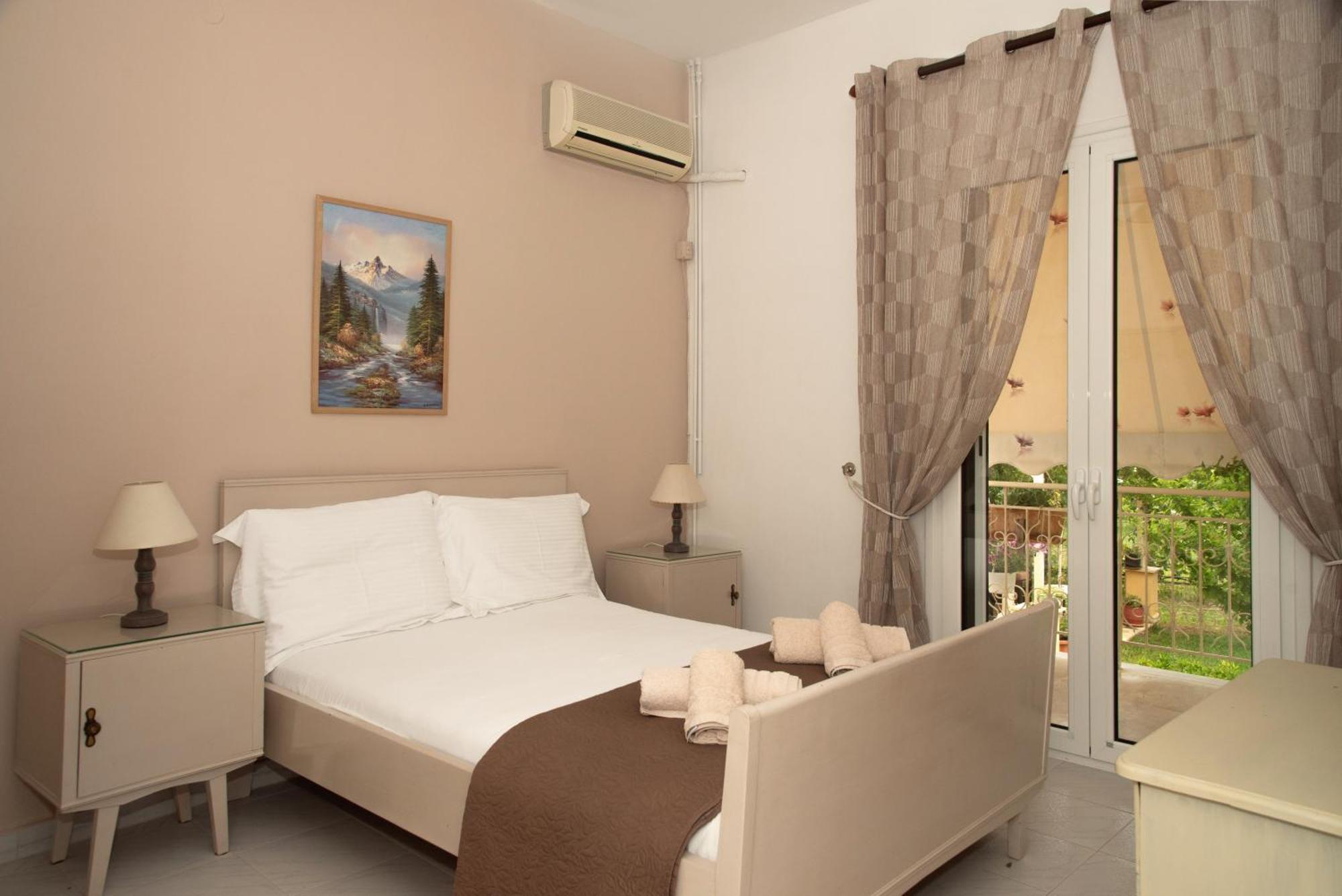 Mel Apartment Melíkia Екстериор снимка