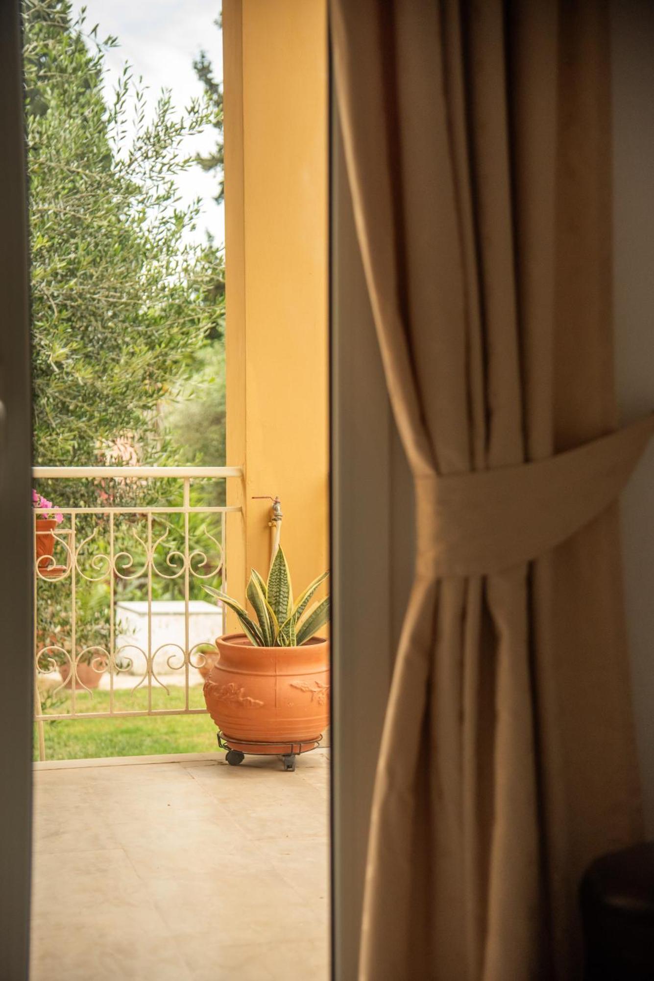 Mel Apartment Melíkia Екстериор снимка