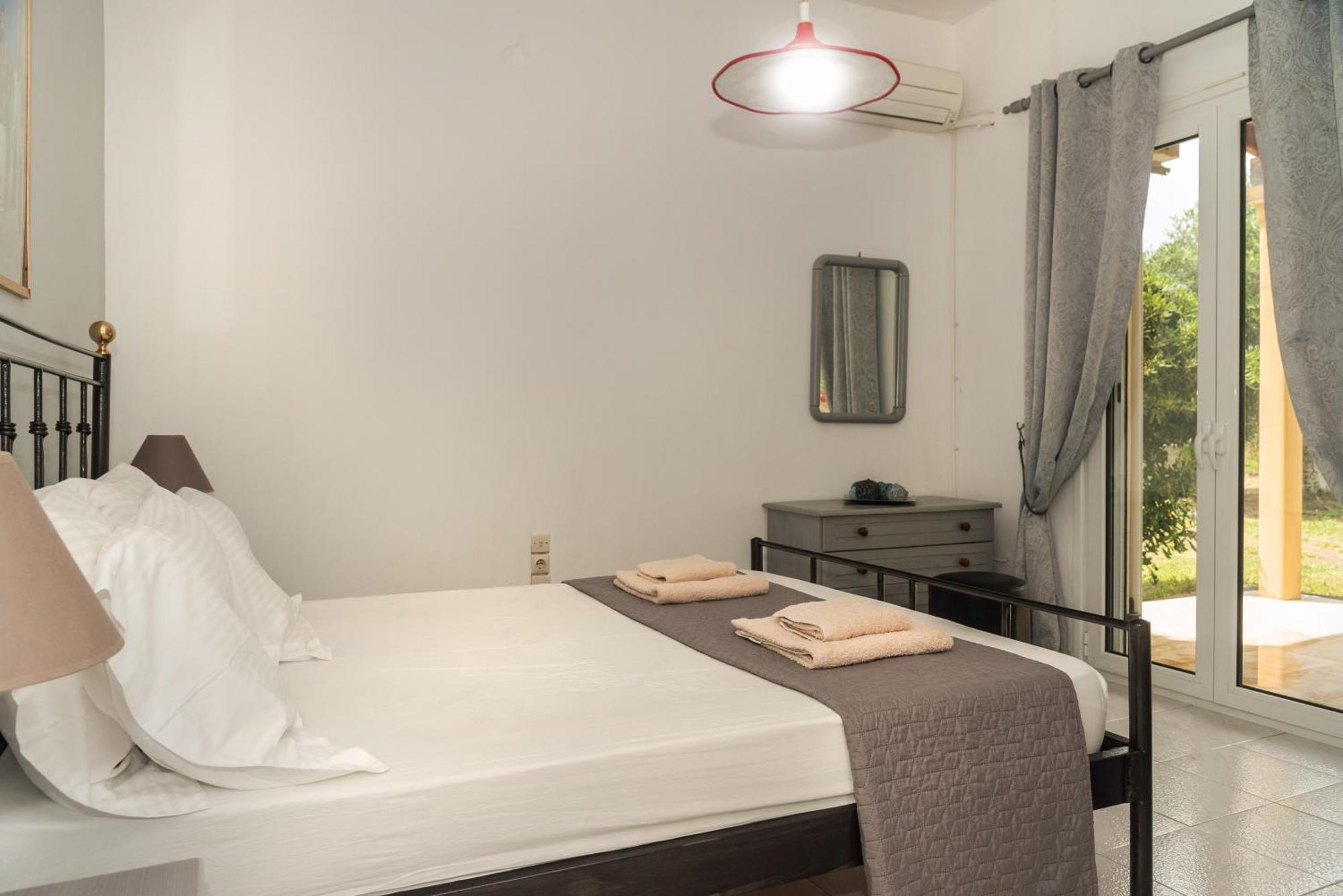 Mel Apartment Melíkia Екстериор снимка