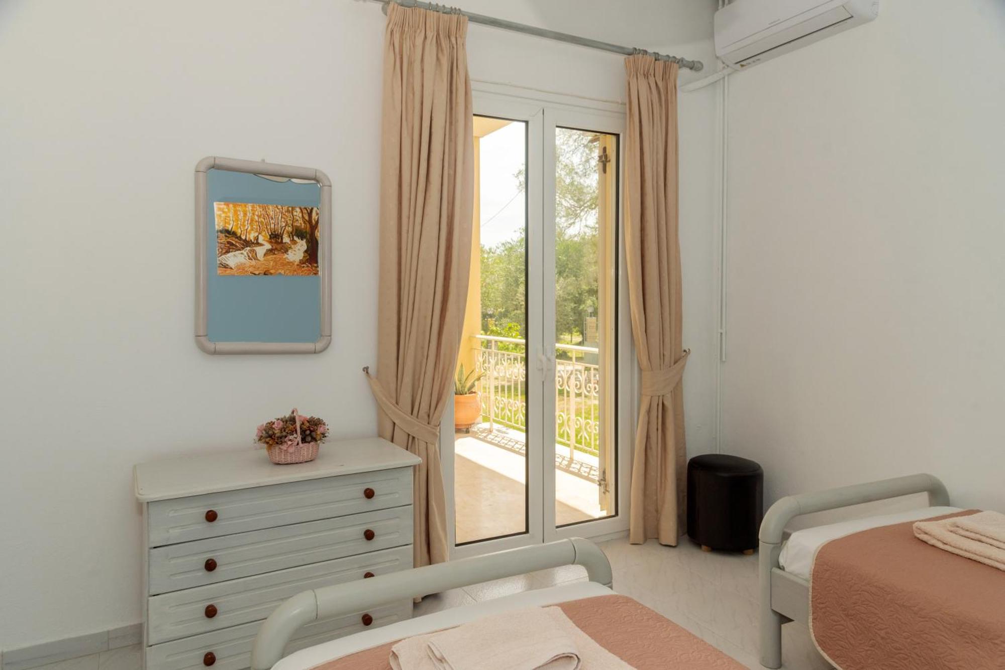 Mel Apartment Melíkia Екстериор снимка