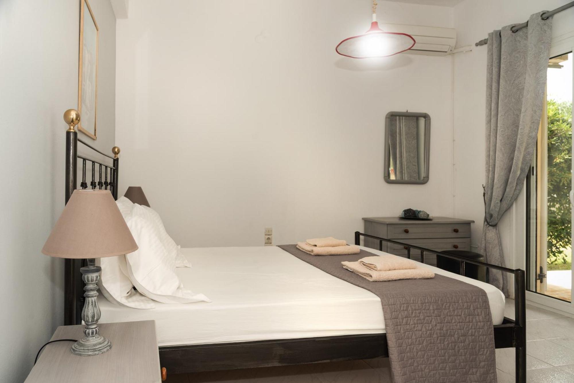 Mel Apartment Melíkia Екстериор снимка