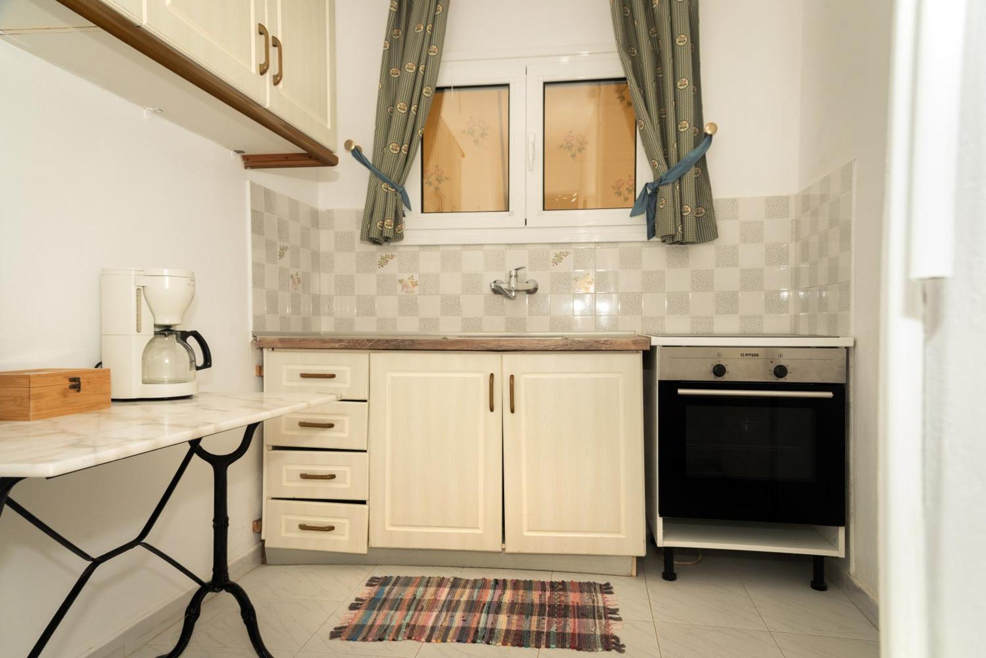 Mel Apartment Melíkia Екстериор снимка