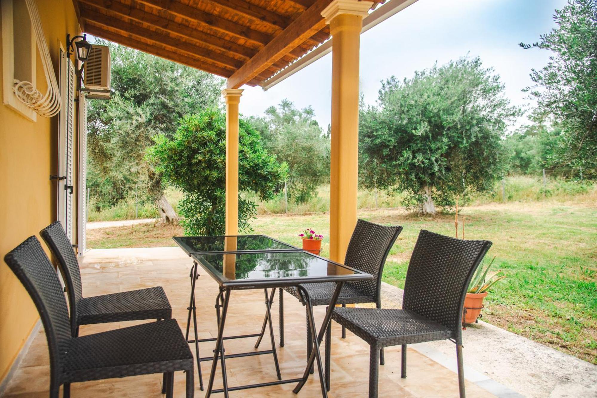 Mel Apartment Melíkia Екстериор снимка